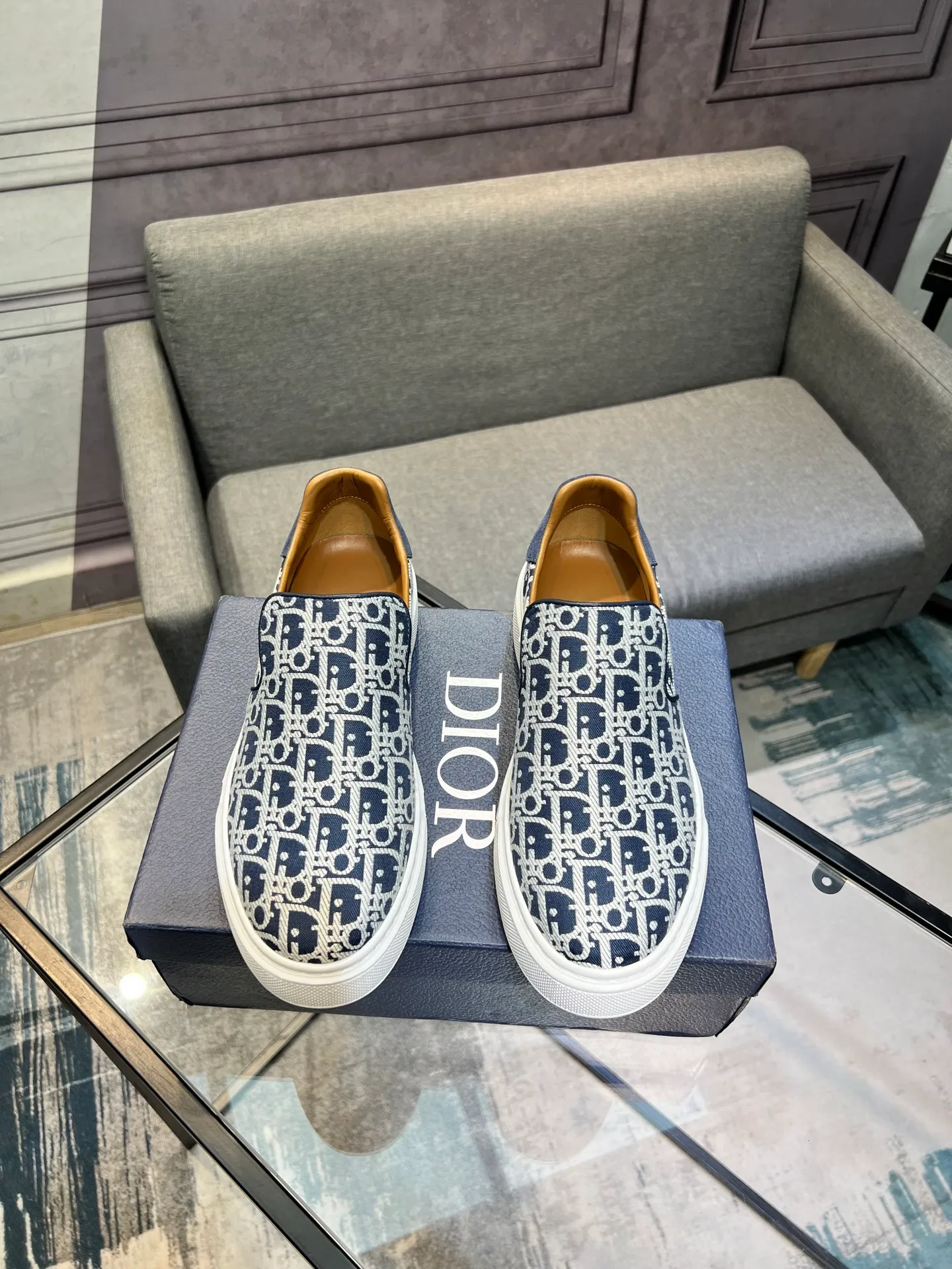 Men's shoes 💰380 The latest DiOr shipment, using imported top-grade jacquard fabric with cowhide design 👍 Breathable mesh lining, comfortable to wear, lightweight, original last mold, official website 1:1, private mold outsole, non-slip, color, multiple colors available, code number 38 to 44 (45 can be ordered)